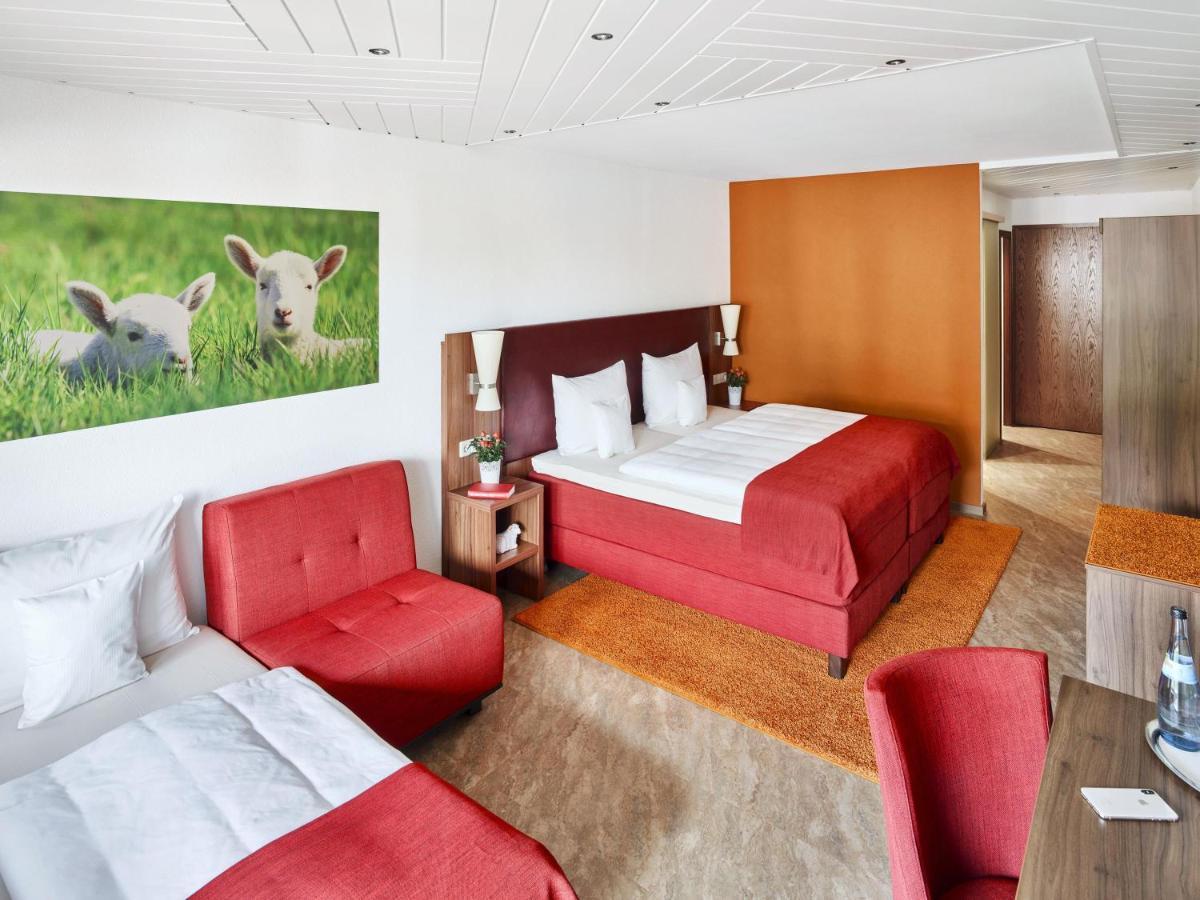 Hotel Lamm โอสต์ฟิลเดิร์น ภายนอก รูปภาพ