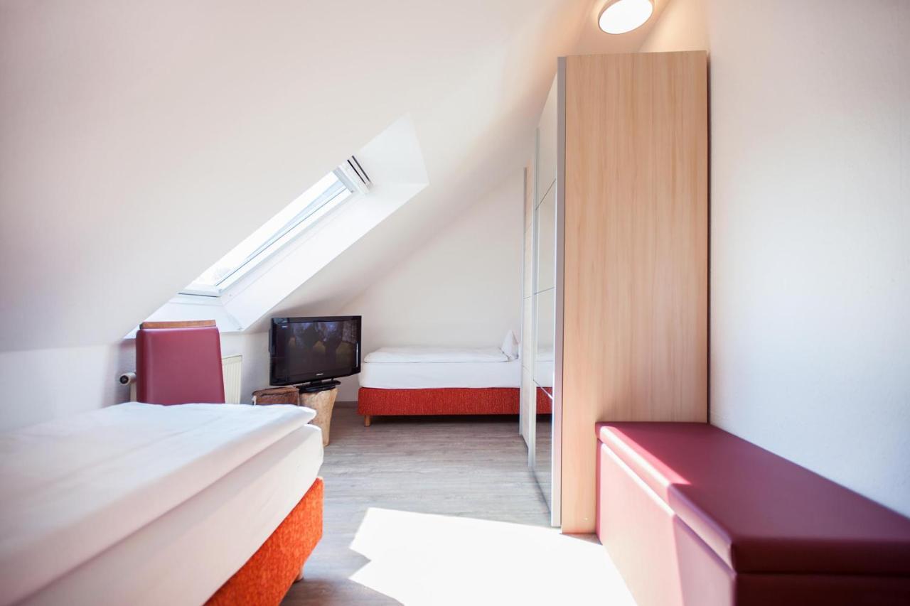 Hotel Lamm โอสต์ฟิลเดิร์น ภายนอก รูปภาพ