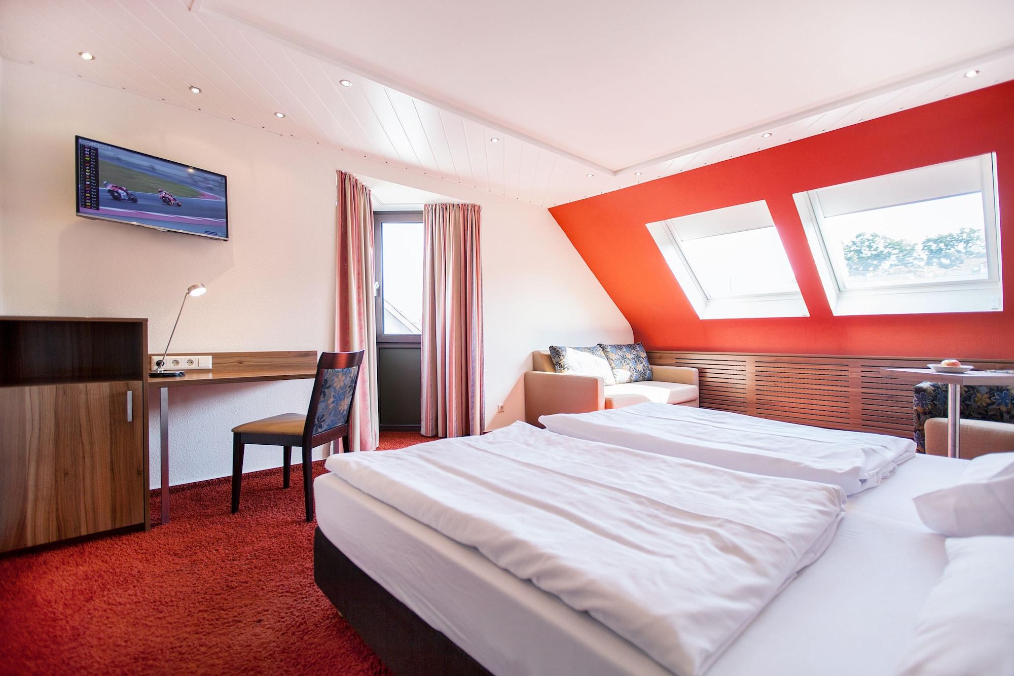 Hotel Lamm โอสต์ฟิลเดิร์น ภายนอก รูปภาพ
