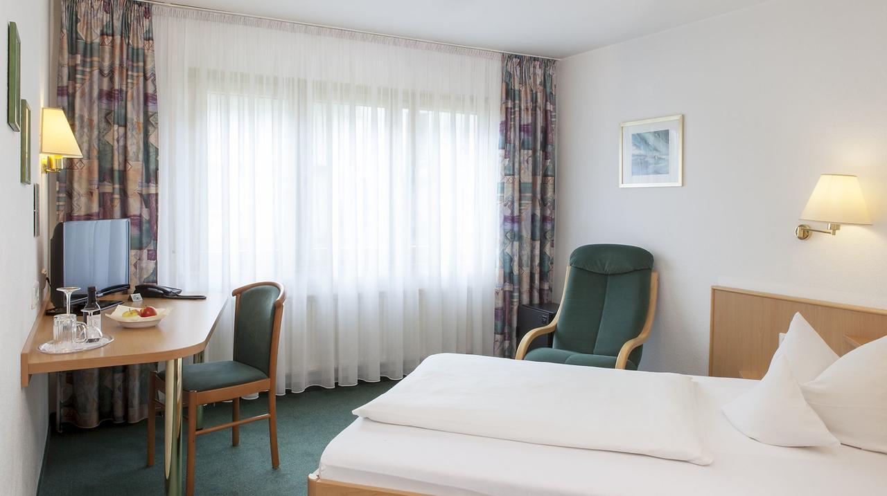 Hotel Lamm โอสต์ฟิลเดิร์น ภายนอก รูปภาพ