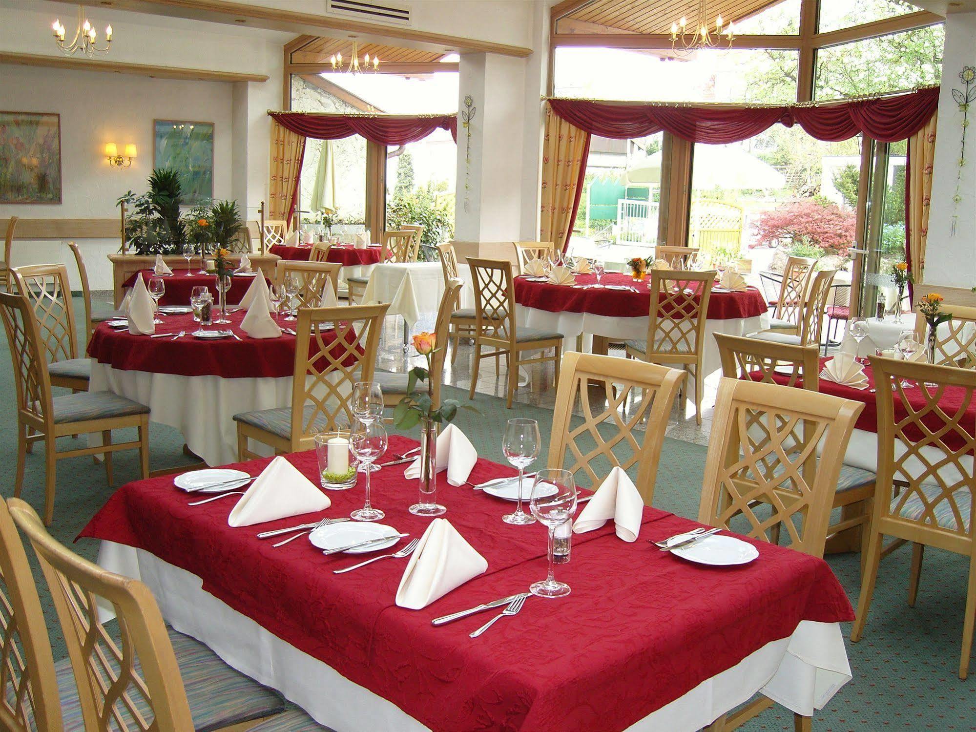 Hotel Lamm โอสต์ฟิลเดิร์น ภายนอก รูปภาพ
