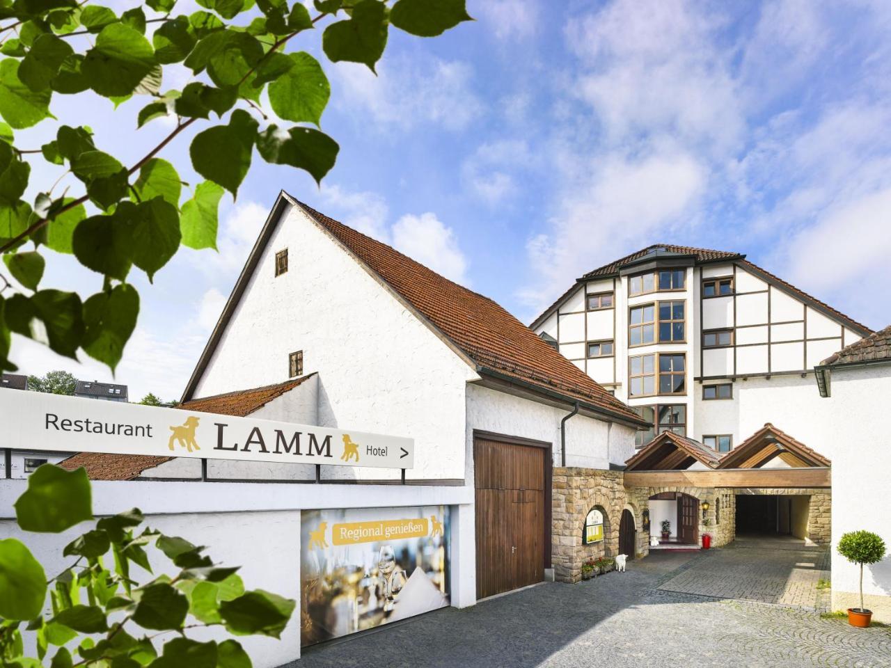 Hotel Lamm โอสต์ฟิลเดิร์น ภายนอก รูปภาพ