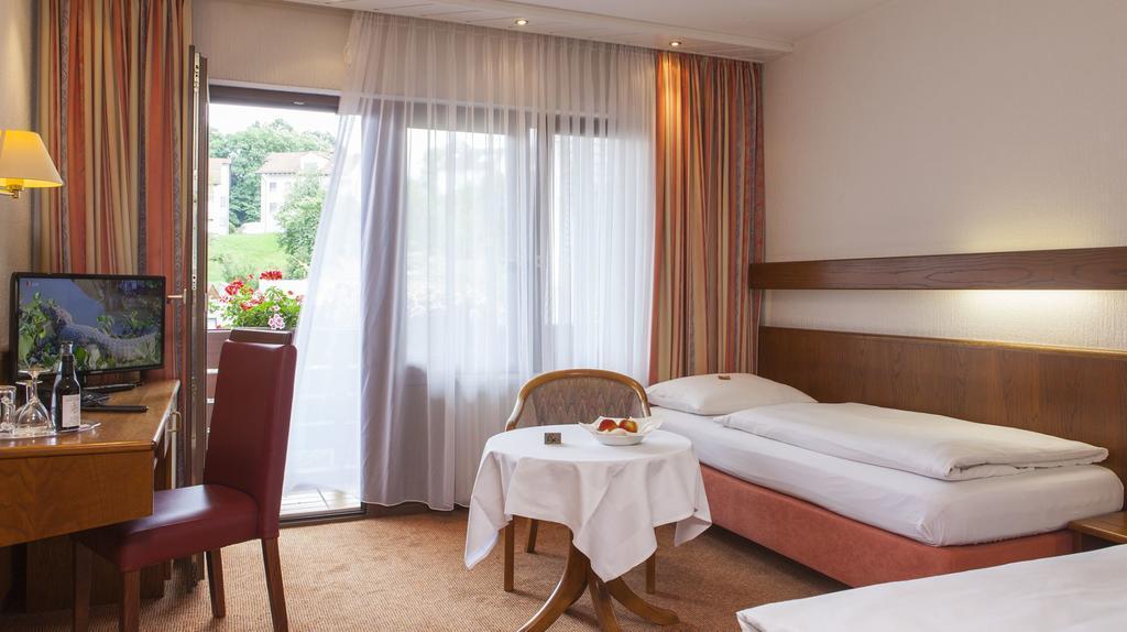 Hotel Lamm โอสต์ฟิลเดิร์น ภายนอก รูปภาพ